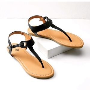 Black Flat Thong Sandals with T-Strap